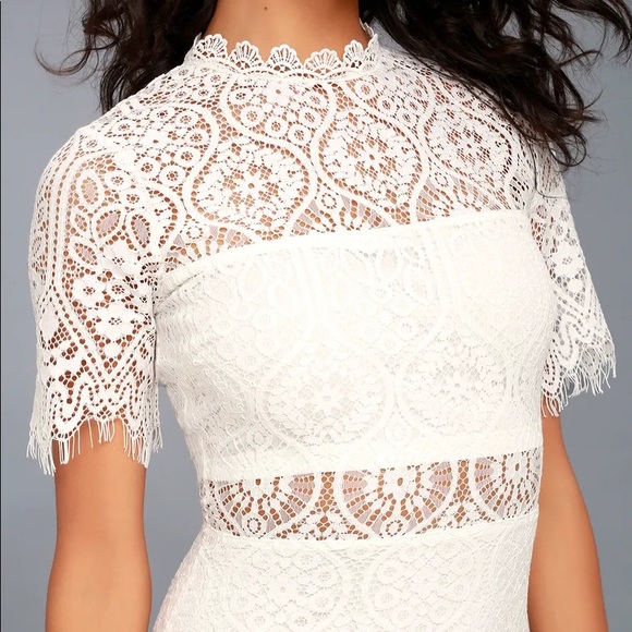 White lace dress - Picture 2 of 3